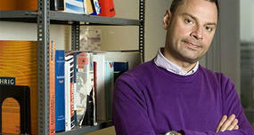 Ioannis Ikonomou: The Man Who Can Speak 32 Languages