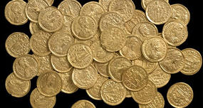 Man Finds Roman Gold Worth £100K Within 20 Minutes of Using Metal Detector